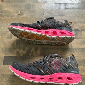 Columbia womens waterproof sneaker size 9